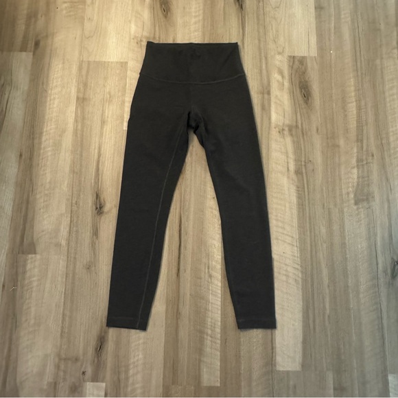 $98 Lululemon Womens Grey Leggings - Picture 2 of 6